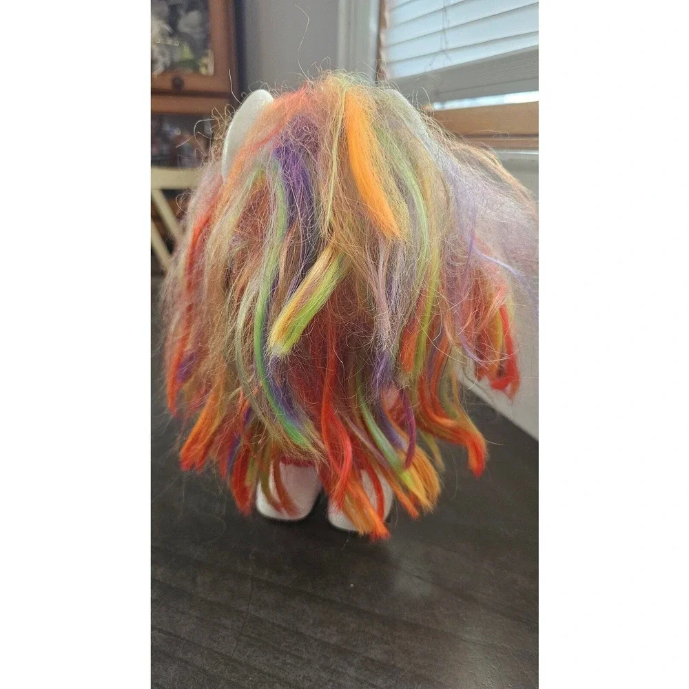 MGA Entertainment Poopsie Dancing Unicorn Doll Rainbow Brightstar Sings &‎ Dance